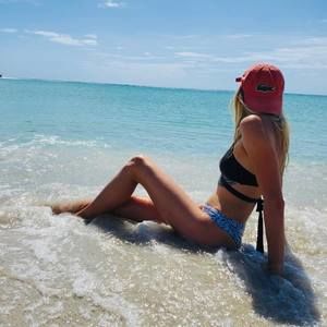 Meet your Posher, Marcela